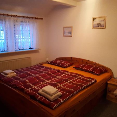 הונשטיין Meschkes Gasthaus Pension מראה חיצוני תמונה